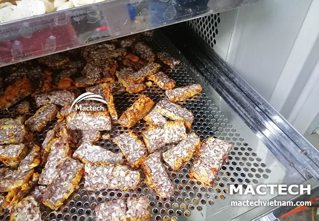 Chân nấm đông trùng
