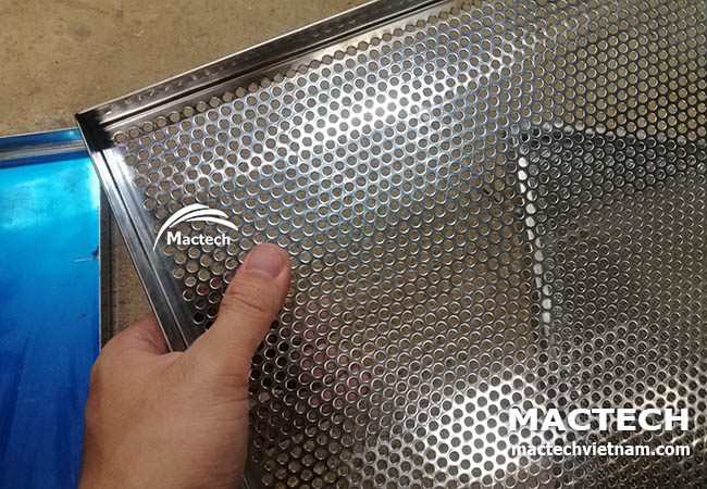 Khay tấm inox đục lỗ