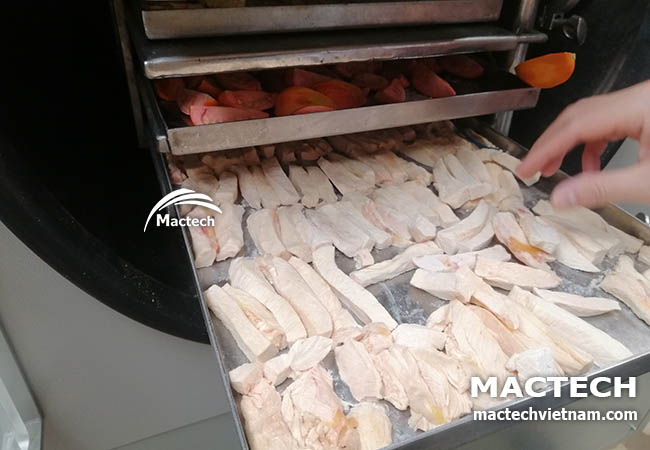 Thịt gà sấy thăng hoa